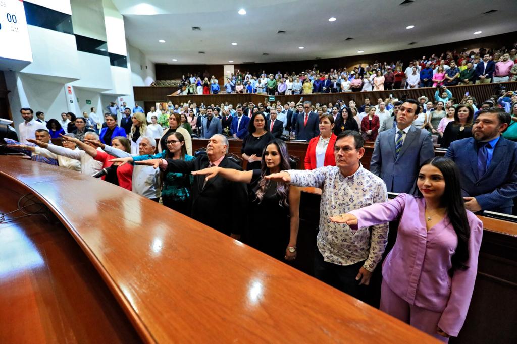 Rinden protesta ante el Congreso del Estado,comités fundacionales de Eldorado y JuanJosé Ríos