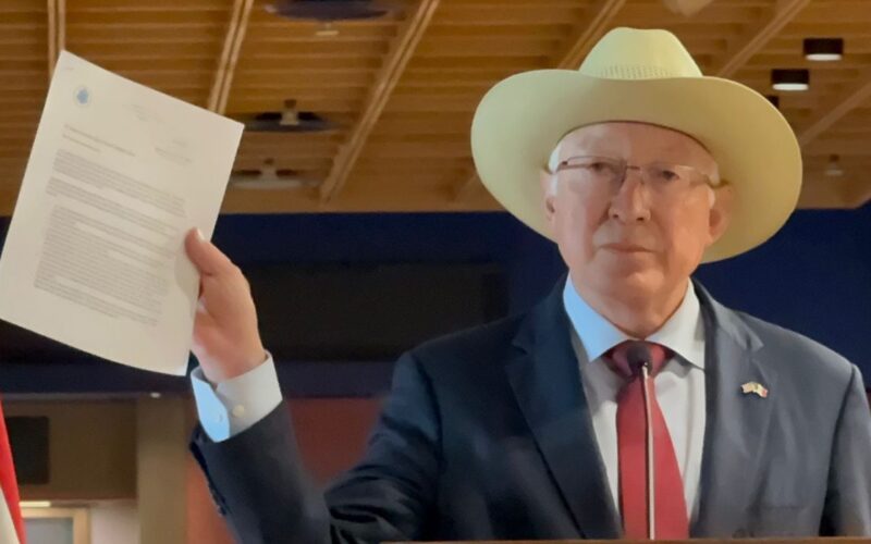 “Me sorprende” que la captura de ’El Mayo’ Zambada, no se vea como victoria entre México y EU: Ken Salazar